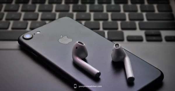 2-in-1 Charger - Your Phone Advisor